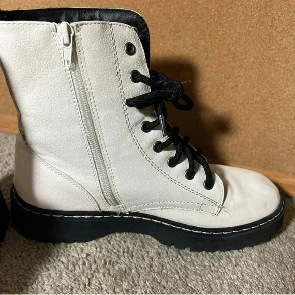 Sincerely Jules Harley white lace up boots with side zippers sz 8.5M - Picture 5 of 8